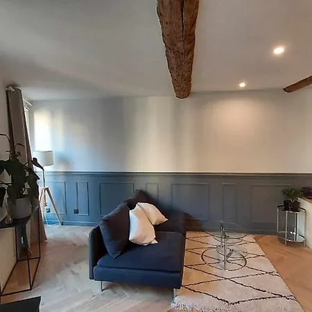 Des Augustins Apartment *